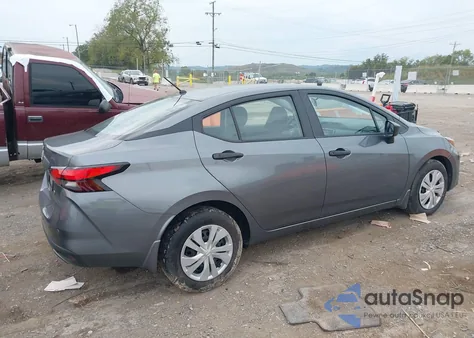 2024 Nissan Versa 1.6 S z USA, uszkodzony, nr VIN 3N1CN8BV5RL826335